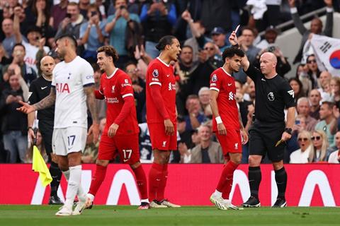 Liverpool sẽ được hưởng lợi về lâu dài sau sai lầm của VAR