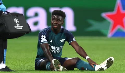 Mikel Arteta bị chỉ trích vì quyết định liên quan đến Bukayo Saka