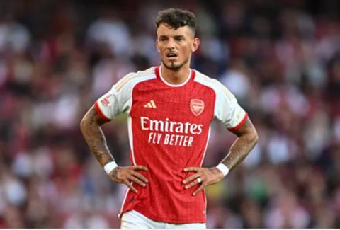 Ben White tiếp tục bị loại khỏi tuyển Anh, Mikel Arteta phản ứng thế nào?