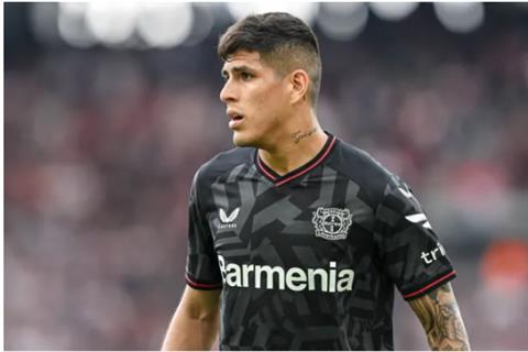 Người đại diện sao Bayer Leverkusen xác nhận đang đàm phán với Liverpool