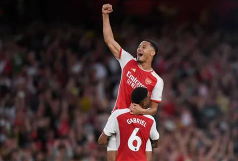 William Saliba rút khỏi ĐT Pháp