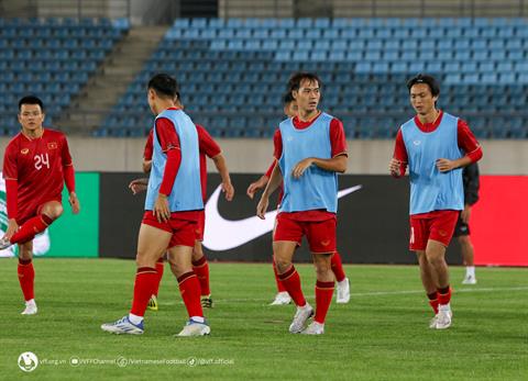 Đội tuyển Việt Nam đá kín ở trận gặp Uzbekistan