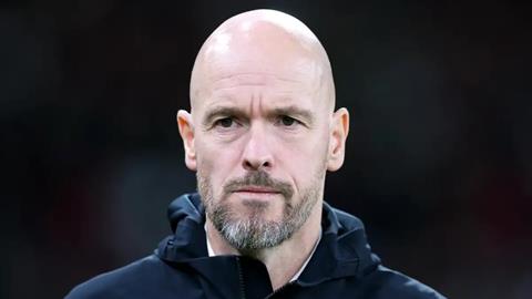 Ten Hag đang kéo MU đi thụt lùi