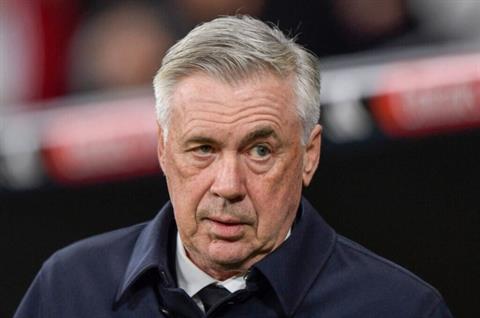 Thầy trò Carlo Ancelotti phản ứng thế nào sau trận hòa Sevilla?