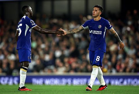Enzo Fernandez kêu gọi người hâm mộ kiên nhẫn với Chelsea
