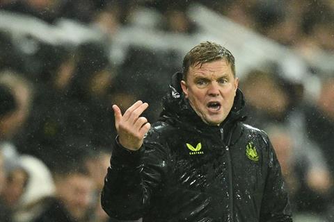 HLV Newcastle đòi thẻ đỏ cho pha phạm lỗi của Kai Havertz