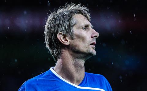 Edwin van der Sar: Gã khổng lồ với cái đầu lạnh