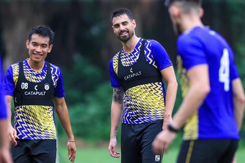 CLB Hà Nội gạt ngoại binh từng vô địch Bundesliga khỏi danh sách thi đấu ở V-League?