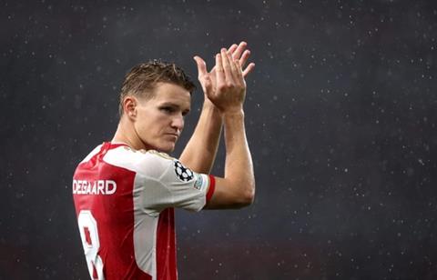 Martin Odegaard tiếp tục ngồi ngoài ở trận đấu với West Ham