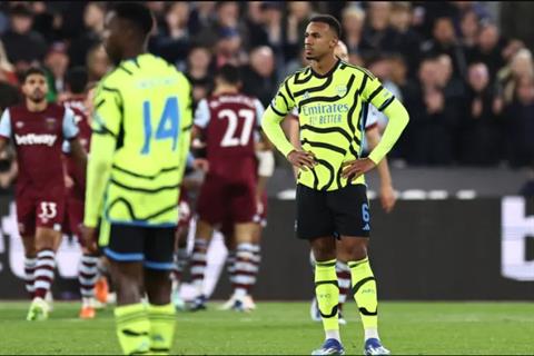 Mikel Arteta tiết lộ lý do Arsenal thua West Ham