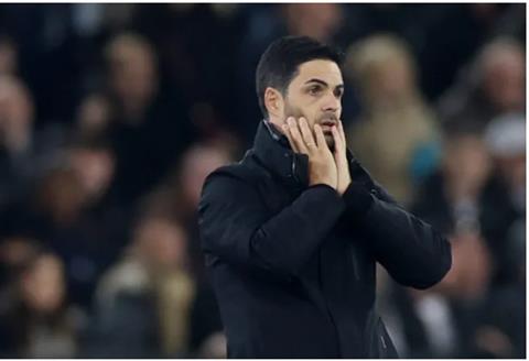 David Moyes bảo vệ quyết định của Mikel Arteta