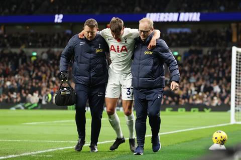 Tottenham thở phào với trường hợp của Micky van de Ven