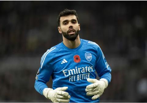 Thủ môn Arsenal giành danh hiệu cá nhân cao quý ở mùa giải 2023/24