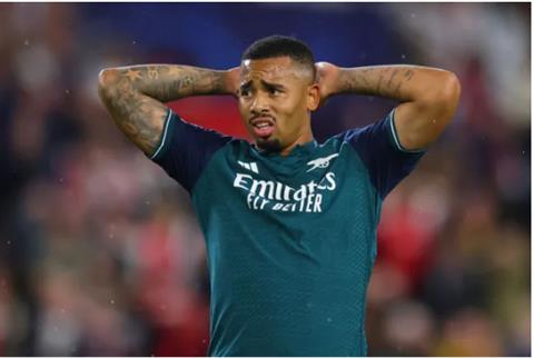 Thierry Henry chỉ ra vấn đề lớn nhất của Gabriel Jesus