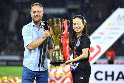 Madam Pang phủ nhận can thiệp vào việc chuyên môn của ĐT Thái Lan