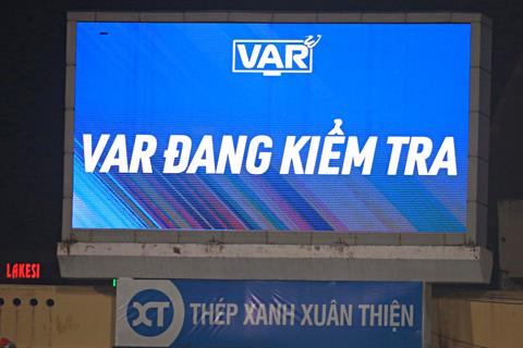 VAR xuất hiện ở 2 trận 'nóng' nhất tại vòng 8 V-League 2023/24