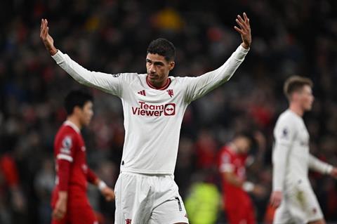 Chấm điểm cầu thủ MU trước Liverpool: Vinh danh hàng thủ
