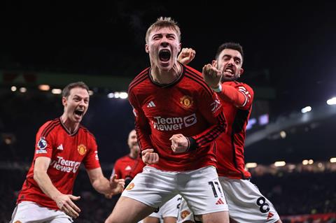 Scholes: Hojlund may mắn được giữ ở trên sân để ghi bàn