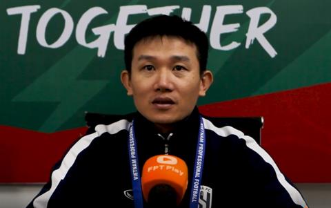 HLV SLNA thừa nhận thắng may trước Khánh Hòa FC