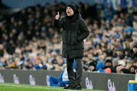 Pep Guardiola coi trọng FA Cup hơn Carabao Cup