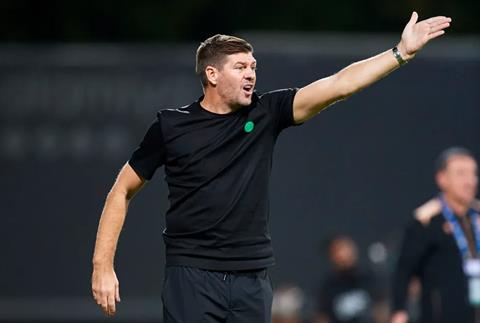 Steven Gerrard gọi thế hệ vàng ĐT Anh là những kẻ thua cuộc ích kỷ