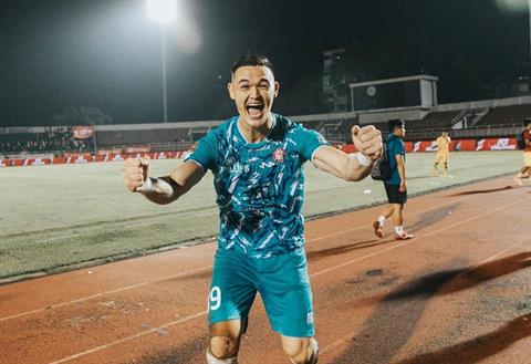 Thủ môn Patrik Lê Giang lựa chọn bến đỗ đầy bất ngờ