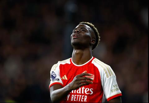 Arsenal muốn các trọng tài Premier League bảo vệ Bukayo Saka nhiều hơn