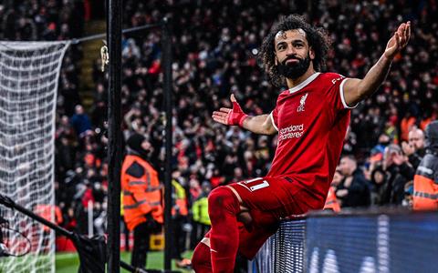 Liverpool sẽ làm cách nào để khoả lấp khoảng trống Salah để lại?