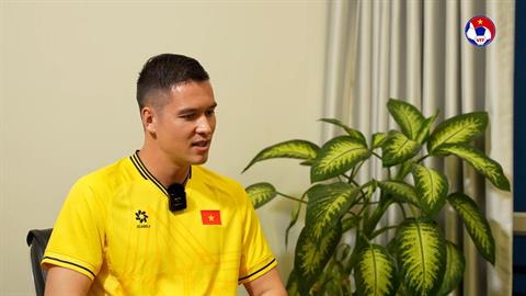 Filip Nguyễn: HLV Troussier là một người nghiêm khắc