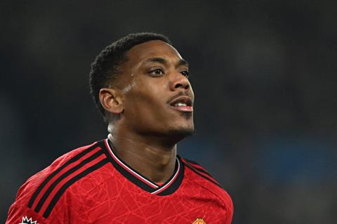 Điểm tin tối 18/1: Martial nỗ lực để trở lại đội một của MU