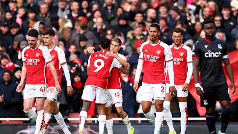 Huyền thoại chỉ ra sự khác biệt giữa Arsenal và Liverpool