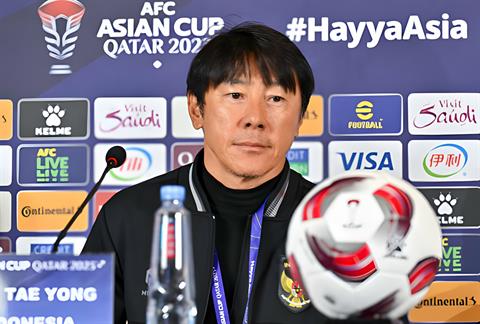 Để thua Nhật Bản, HLV Shin Tae Yong cho rằng ý trời mới giúp Indonesia đi tiếp