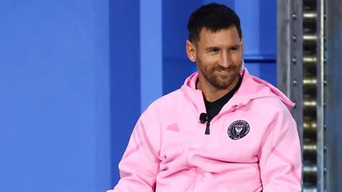 Thật kỳ lạ khi đặt dấu hỏi về giải FIFA The Best của Messi