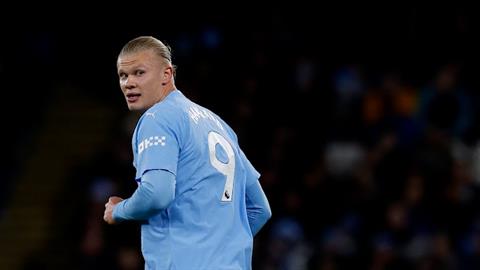 Pep Guardiola giải thích lí do để Erling Haaland vào sân muộn
