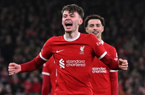 Sao trẻ Liverpool được đưa lên mây sau màn trình diễn khó tin trước Chelsea
