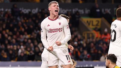Rasmus Hojlund cân bằng kỷ lục của Ronaldo sau trận thắng Wolves