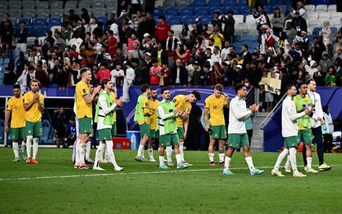 HLV ĐT Australia ủng hộ đội nhà dự AFF Cup