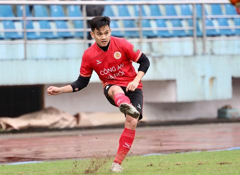 Tấn Tài, Văn Thanh ghi bàn trở lại sau khi trở về từ ĐT Việt Nam