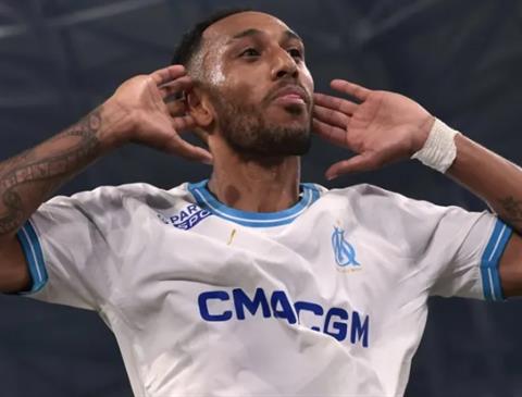 Aubameyang đi vào lịch sử Europa League