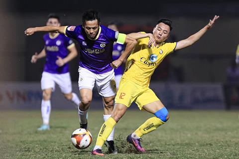 CLB Hà Nội thiệt quân trong trận gặp SLNA tại vòng 16 V-League