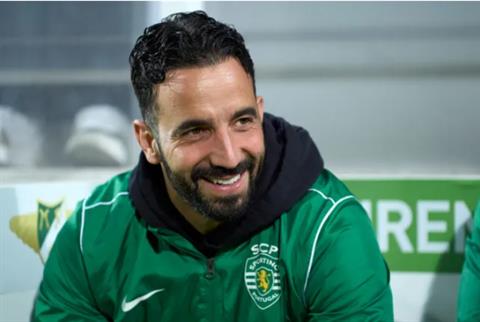HLV Sporting Lisbon lên tiếng về tin đồn thay thế Jurgen Klopp