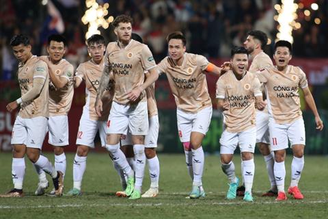 Hành động đẹp của Quang Hải và đồng đội