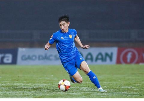 Đội đầu bảng V.League không chiêu mộ Đình Bắc