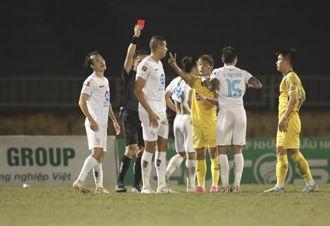 Nam Định FC thiệt quân sau trận thắng nhọc SLNA