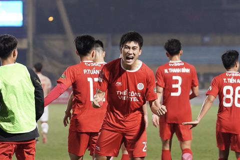 Nhâm Mạnh Dũng mở tài khoản bàn thắng tại V-League sau pha xé lưới CLB Công An Hà Nội