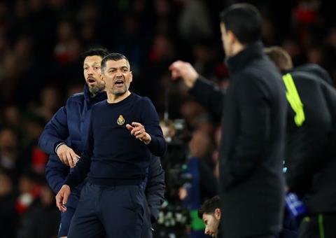 Arsenal phủ nhận chuyện Arteta xúc phạm gia đình HLV Porto