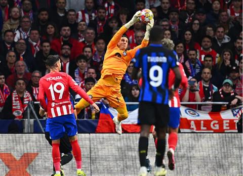 Dàn sao Inter Milan nói gì sau khi rời Champions League?