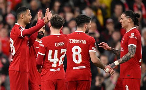 Jose Enrique dự đoán Liverpool hủy diệt MU với tỉ số 5-0