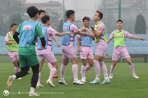 Việt Anh trở lại tập luyện cùng ĐT Việt Nam