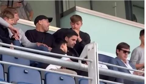 HLV Mikel Arteta của Arsenal dự khán trận derby Madrid 